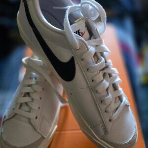 BNIB Nike Blazer Low '77 VINTAGE 10(w) | 8,5(m)